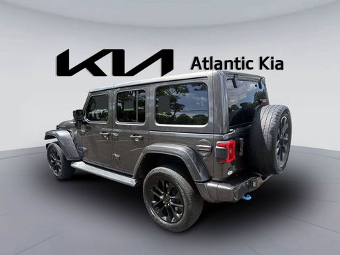 Used 2021 Jeep Wrangler Unlimited Sahara AWD/4WD image 10