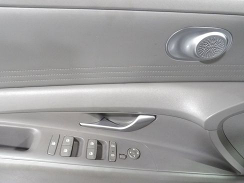 Used 2022 Hyundai Elantra SEL FWD image 7