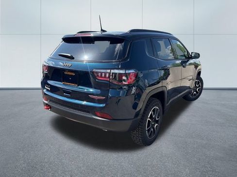 New 2026 Jeep Compass Trailhawk w/ Sun, Sound & Navigation Group AWD/4WD image 4