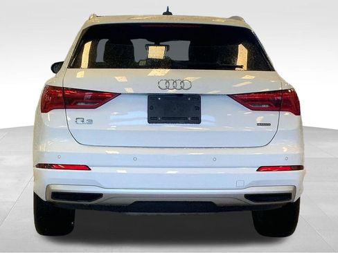 Certified 2024 Audi Q3 2.0T Premium image 4