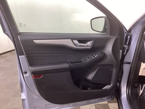 Used 2022 Ford Escape SEL image 14