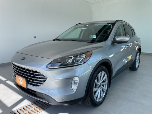 Used 2022 Ford Escape Titanium w/ Titanium Elite Package AWD/4WD image 1