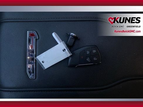 Used 2024 GMC Sierra 2500 AT4 w/ AT4 Premium Plus Package image 23