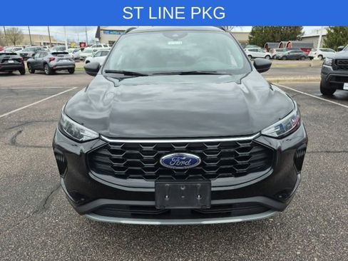 Used 2025 Ford Escape ST-Line image 2