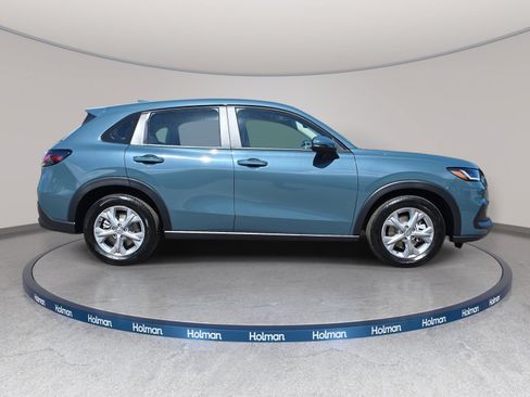 Certified 2025 Honda HR-V LX image 4