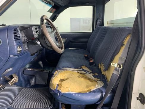 Used 1997 Chevrolet Silverado 1500 4x4 Regular Cab w/ Cold-Climate Pkg image 13