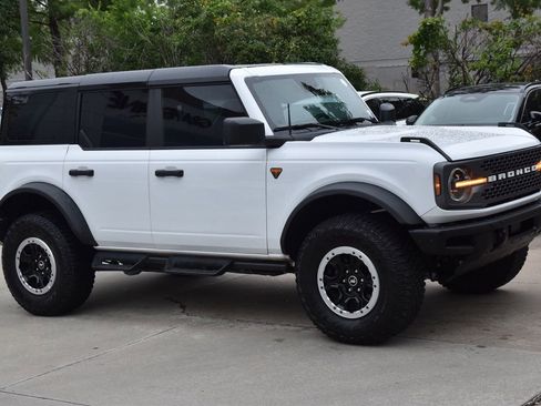 Certified 2024 Ford Bronco Badlands w/ Sasquatch Package AWD/4WD image 5