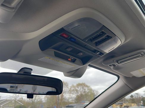 Used 2018 Subaru Crosstrek 2.0i Limited image 30