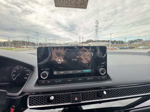 New 2026 Honda Civic Sport image 18