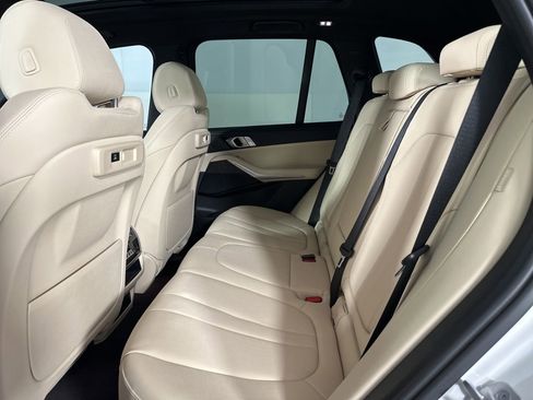 Certified 2022 BMW X5 xDrive40i w/ Premium Package AWD/4WD image 25