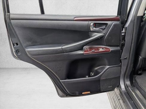 Used 2014 Lexus LX 570 4WD image 12