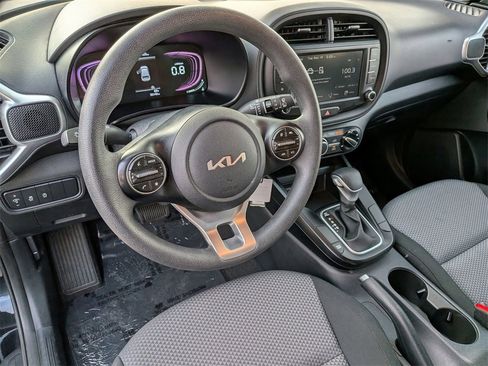 Used 2024 Kia Soul LX w/ Option Group 015 image 11