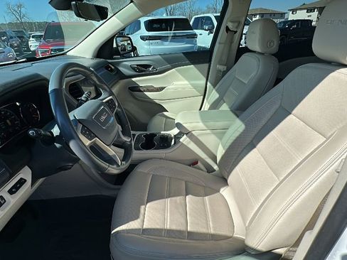 Used 2020 GMC Acadia Denali w/ Technology Package image 9