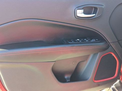 Used 2019 Jeep Compass Trailhawk image 13