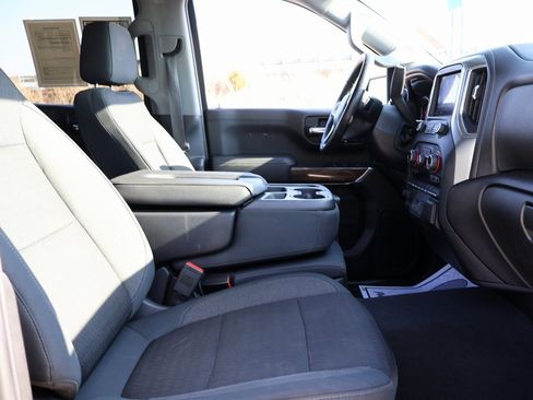 Used 2019 Chevrolet Silverado 1500 LT w/ All-Star Edition image 9