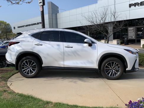Used 2025 Lexus NX 350h AWD w/ Accessory Package (2T) image 11