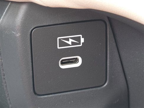 New 2026 Honda HR-V LX image 8