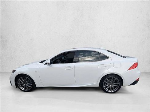 Used 2017 Lexus IS 200t image 9
