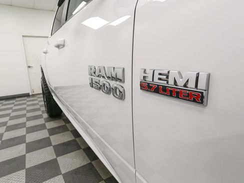 Used 2017 RAM 1500 Sport image 7