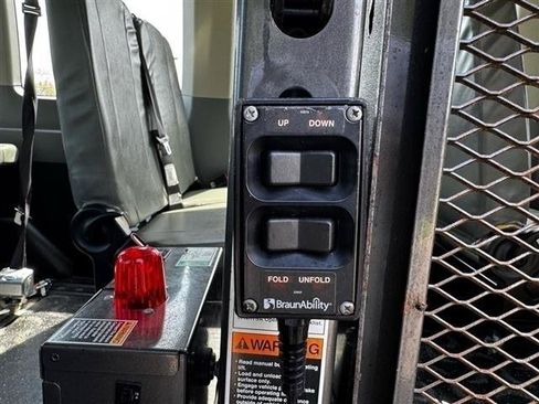 Used 2016 Ford Transit 350 XL RWD image 21