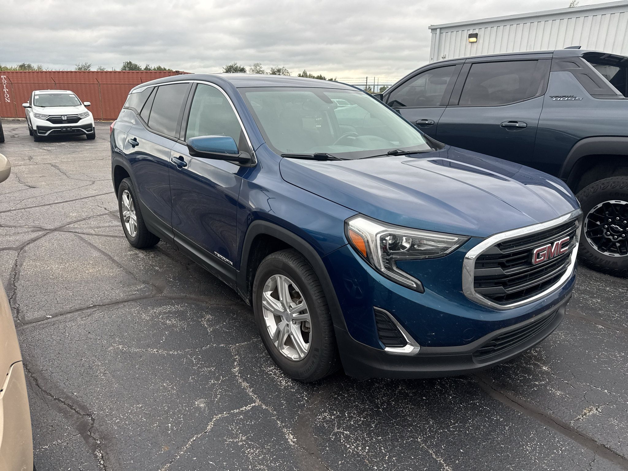Used 2019 GMC Terrain SLE AWD/4WD image 4