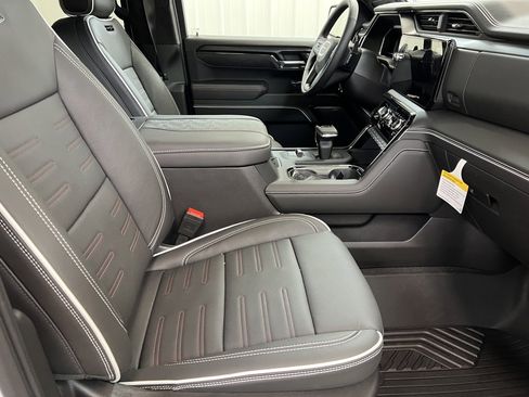 Used 2024 GMC Sierra 1500 AT4X w/ AT4X AEV Edition image 33