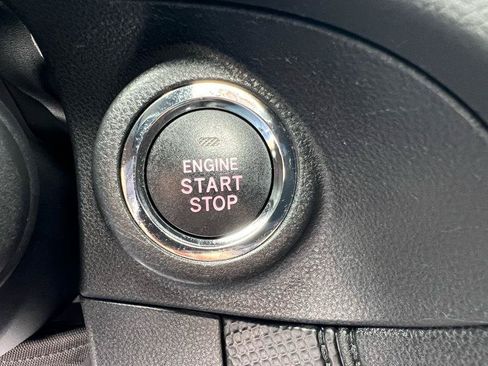Used 2023 Subaru Forester Premium AWD/4WD image 22