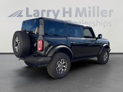 New 2025 Ford Bronco Badlands image 5