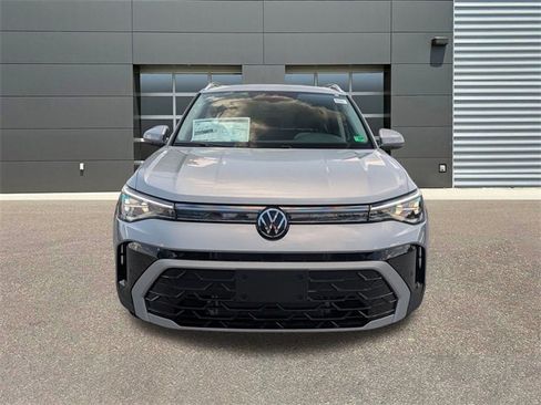 New 2025 Volkswagen Taos SEL image 2