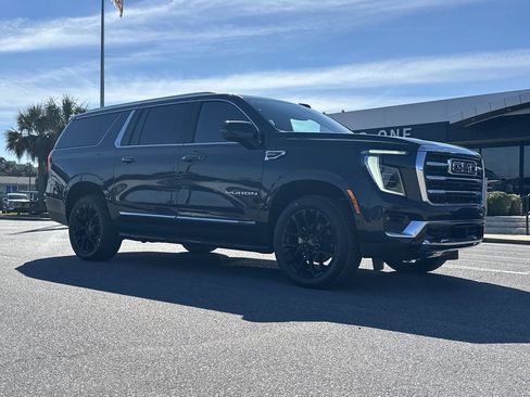 New 2026 GMC Yukon XL Elevation image 9