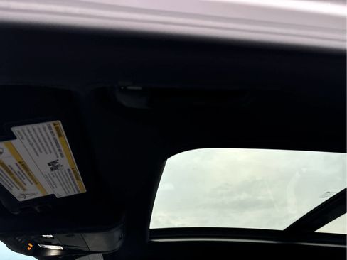 Certified 2022 Chevrolet Equinox RS w/ RS Leather Package image 11