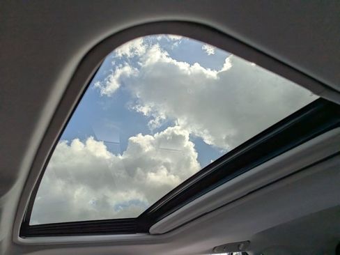 Used 2024 Toyota RAV4 XLE w/ Convenience Package image 16