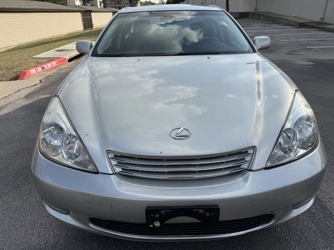 Used 2002 Lexus ES 330 image 2