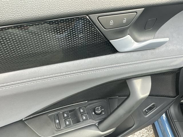 New 2026 Volkswagen Tiguan SE R-Line FWD image 14