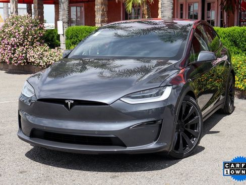 Used 2023 Tesla Model X image 5