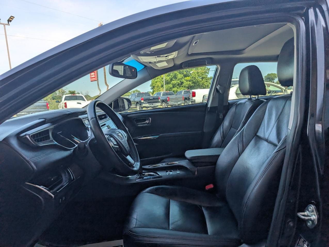 Used 2014 Toyota Avalon XLE Touring FWD image 13