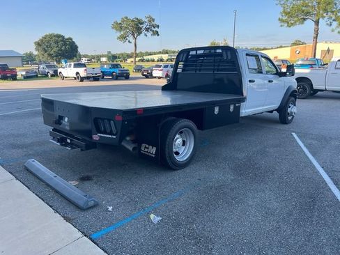 Used 2024 RAM 5500 Tradesman w/ Chrome Appearance Group AWD/4WD image 5