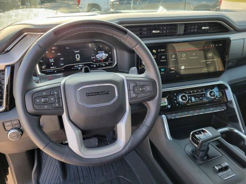 Used 2025 GMC Sierra 1500 Denali w/ Technology Package image 15
