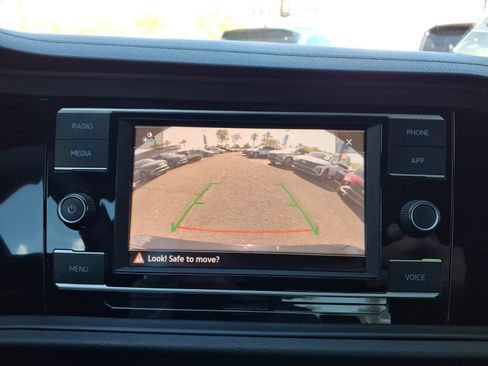 Used 2022 Volkswagen Jetta Sport FWD image 21
