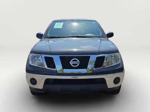 Used 2010 Nissan Frontier SE AWD/4WD image 4