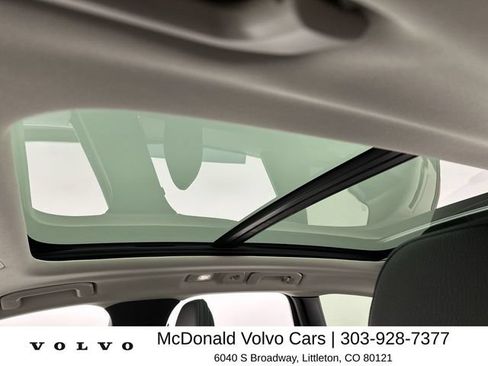 Certified 2025 Volvo XC60 B5 Plus AWD/4WD image 22