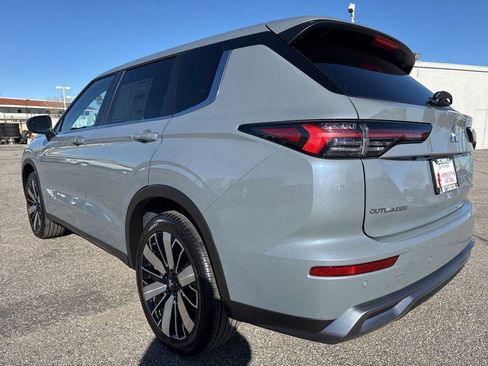 New 2026 Mitsubishi Outlander SE FWD image 5