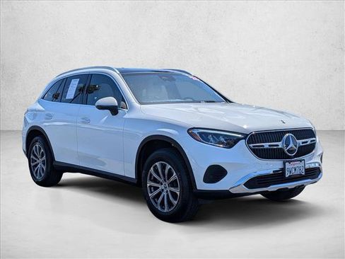 Used 2026 Mercedes-Benz GLC 300 4MATIC image 3