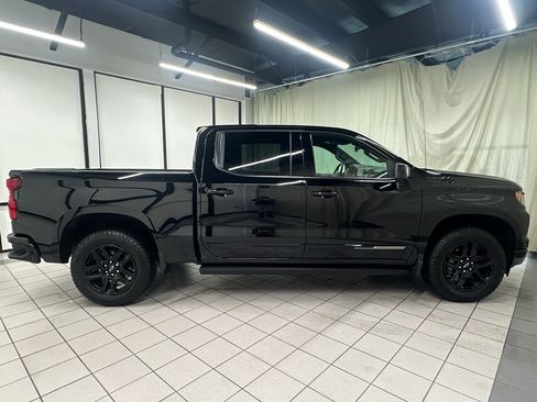 Certified 2026 Chevrolet Silverado 1500 High Country w/ Midnight Edition AWD/4WD image 5