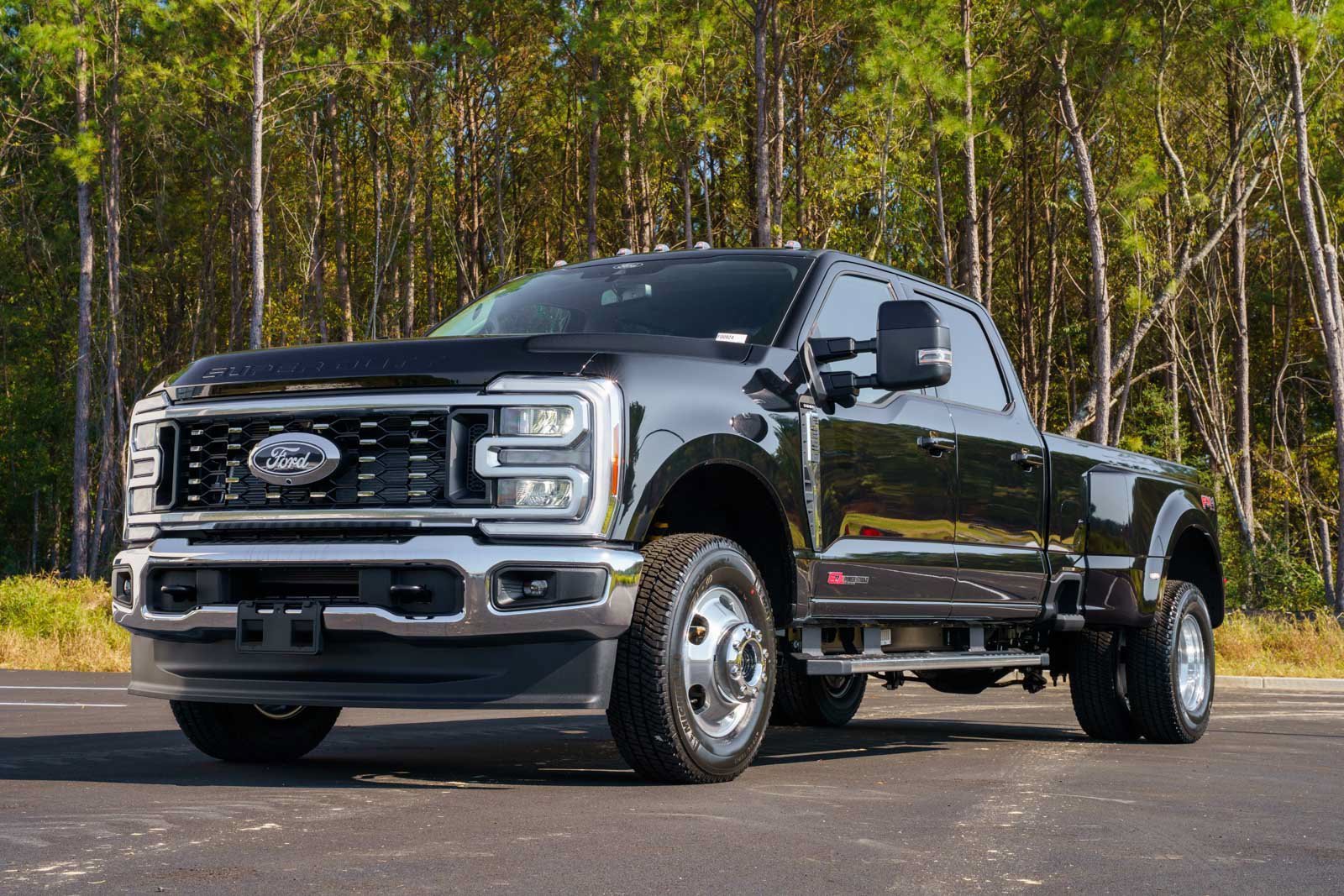 New 2027 Ford F350 Lariat AWD/4WD image 4