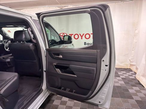 Used 2025 Toyota Tundra Limited image 13