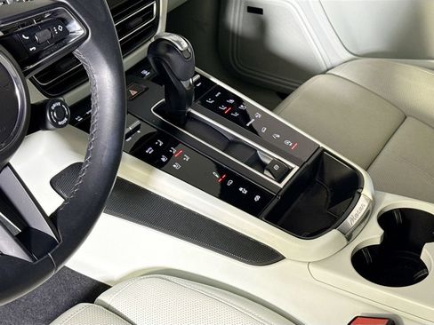 Certified 2024 Porsche Macan GTS AWD/4WD image 21