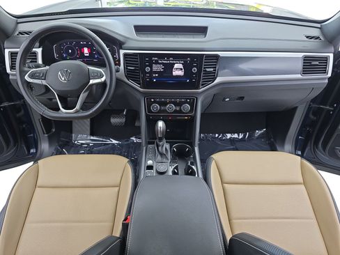 Used 2023 Volkswagen Atlas Cross Sport SE image 9