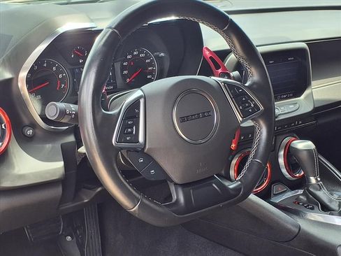 Used 2020 Chevrolet Camaro LT w/ Technology Package RWD image 16