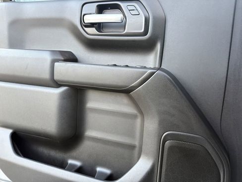 Used 2021 Chevrolet Silverado 1500 Custom image 11